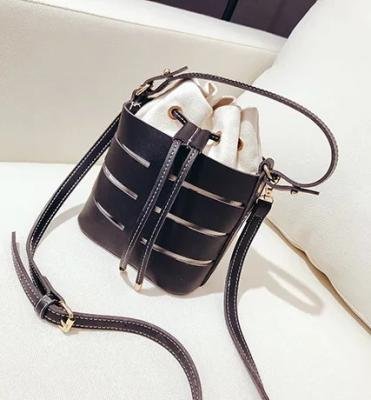 petit sac bandoulière BG 3 - bandouliere
